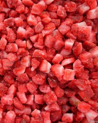 Strawberry/Fraise dices 20*20 mm (eu) (per kg)